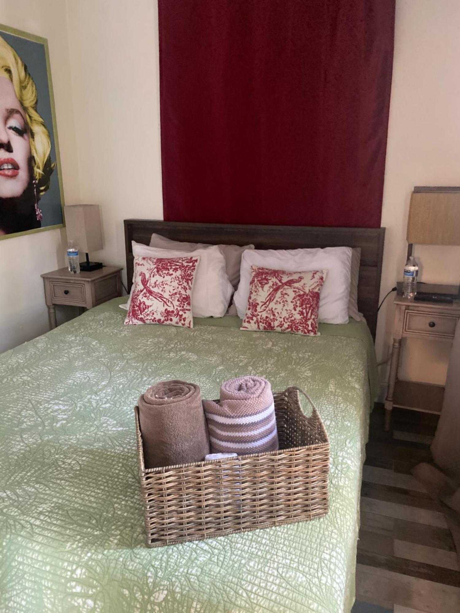 Private Rooms At Miami Centrally Located With Free Parking 外观 照片