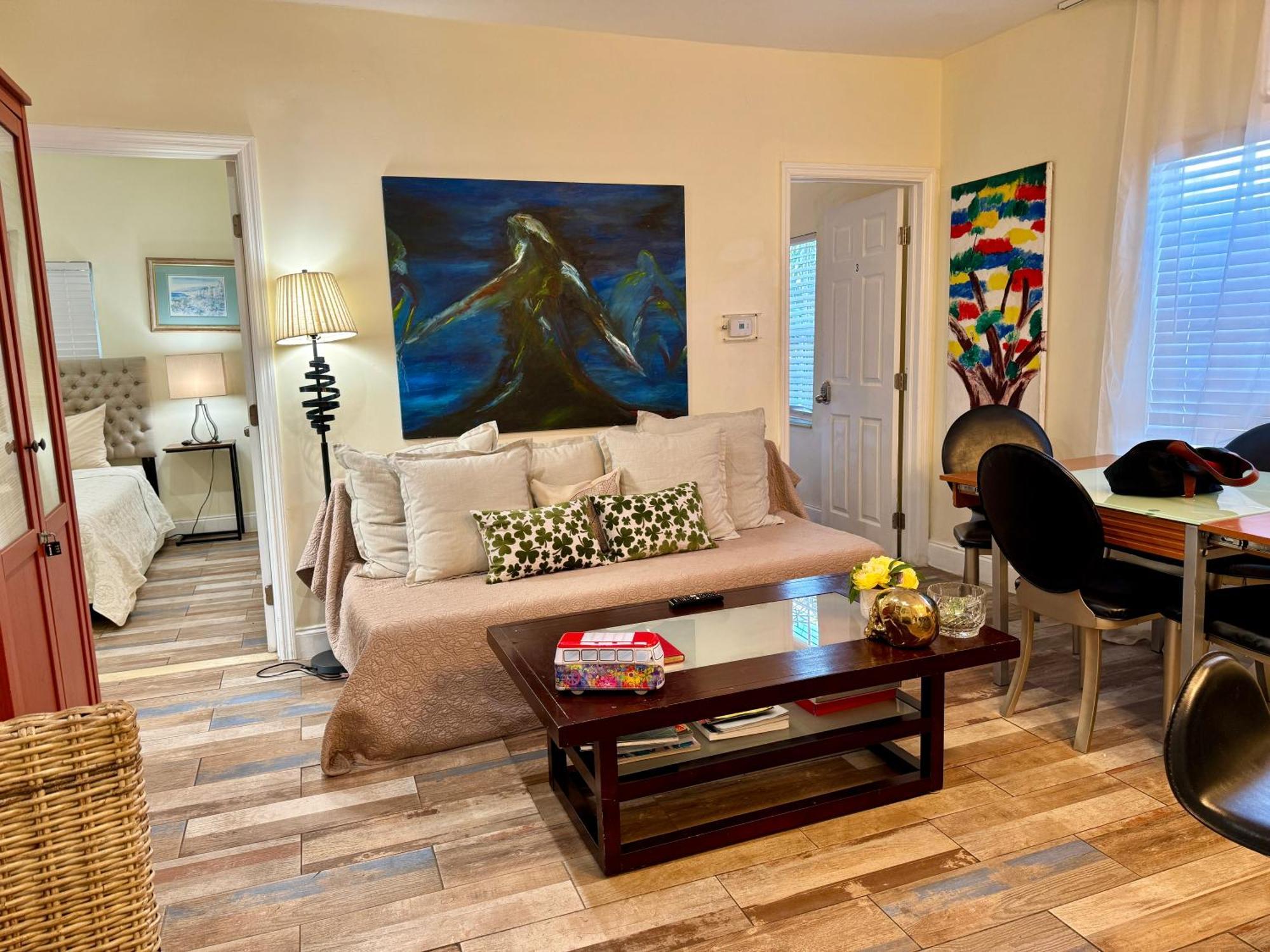 Private Rooms At Miami Centrally Located With Free Parking 外观 照片