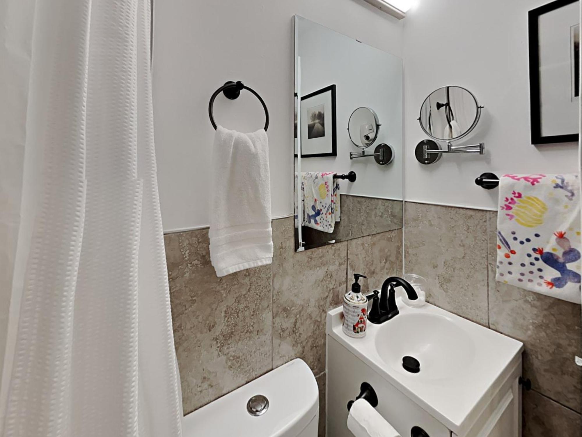 Private Rooms At Miami Centrally Located With Free Parking 外观 照片